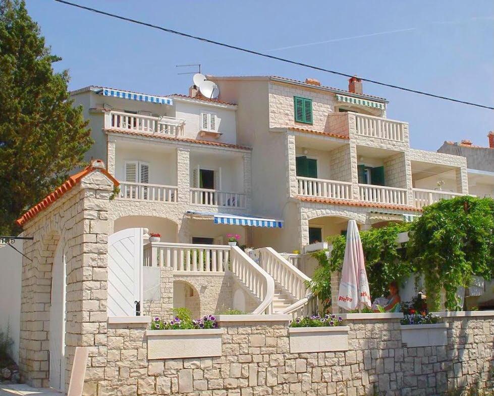 Guest House Meri 볼 외부 사진